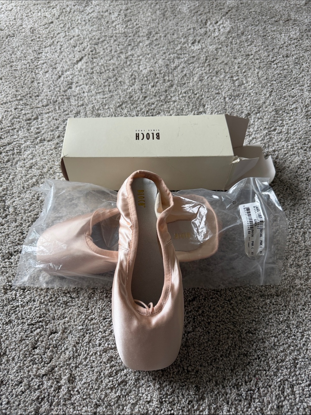 Bloch Blush Pink sonata Satin Ballet Flats 8.5C